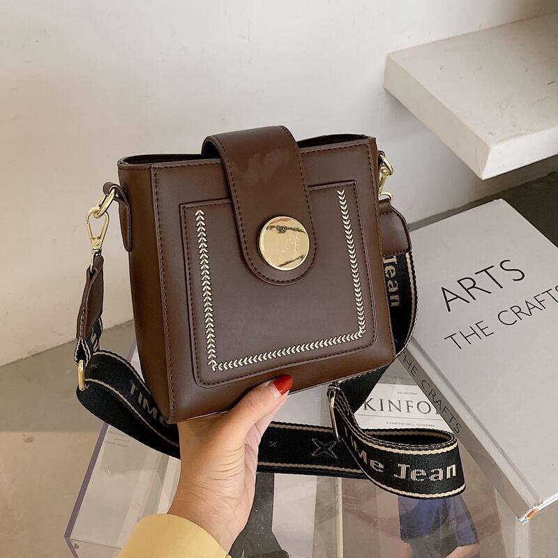 ネットレッドレトロスモールバッグメスバッグ2020新しい流行のファッションオールマッチワンショルダーメッセンジャーバッグポータブルテクスチャバケットバッグ Tiancai_Wing_Bag61288100736