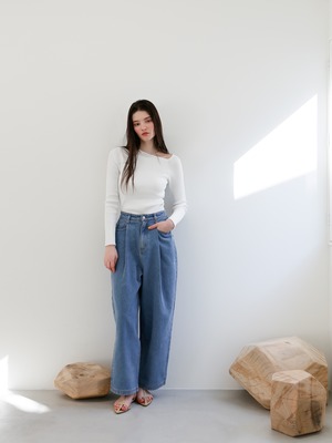 volume tuck denim（blue）