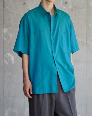 iridescent color short sleeve shirt / box silhouette / Made In SPAIN