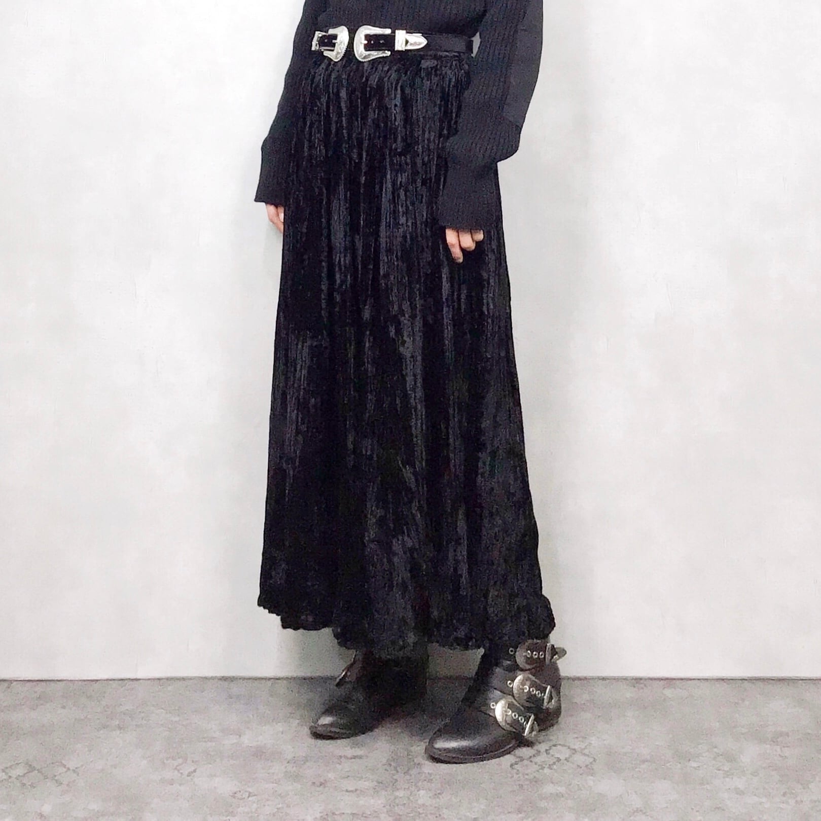 SUE BRETT black long skirt