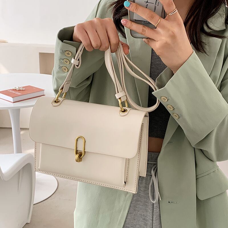 サマーレッド 夏物 スクウェア メッセンジャーバッグ Tiancai_Wing_Bag90719843663