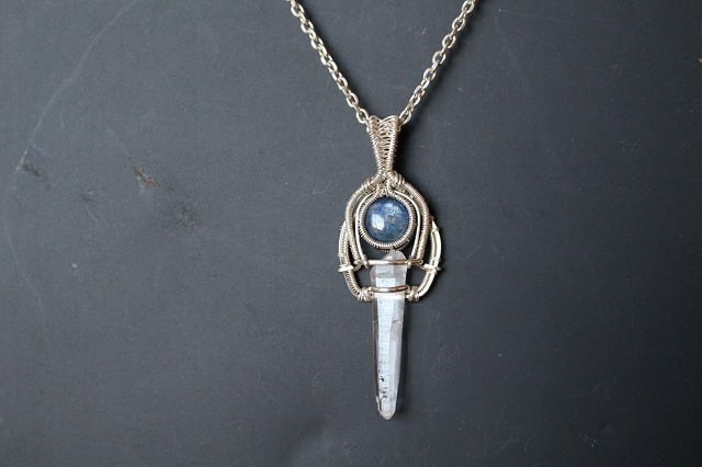 Kyanite & Himalayan crystal silver925 wirewrapping pendant