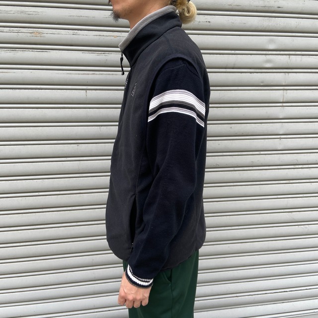NIKE ACG THERMA FIT フリースベスト　ワンポイントロゴ　黒　L