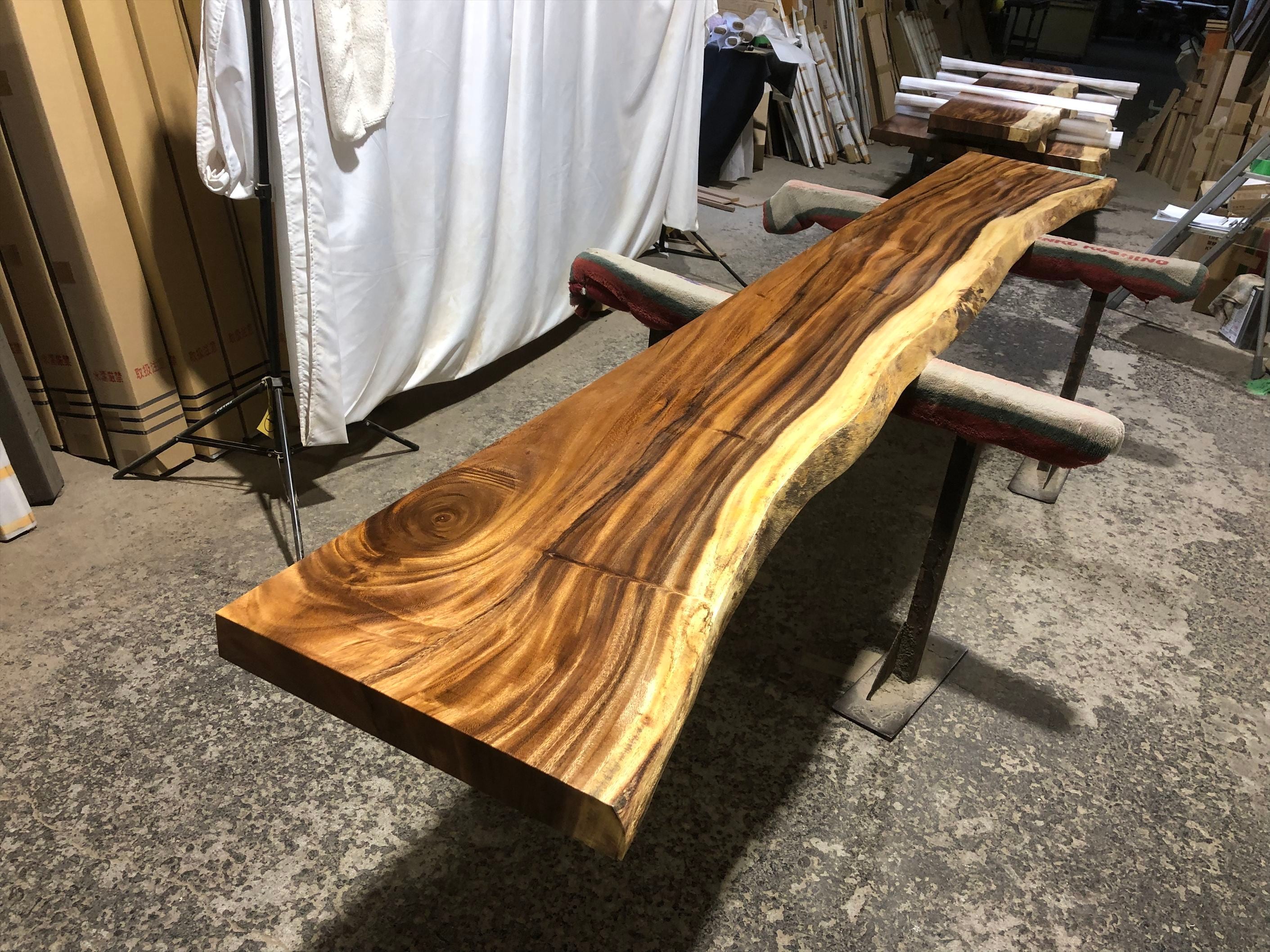モンキーポッド9601 一枚板無垢 乾燥材 1330x640-710x39mm