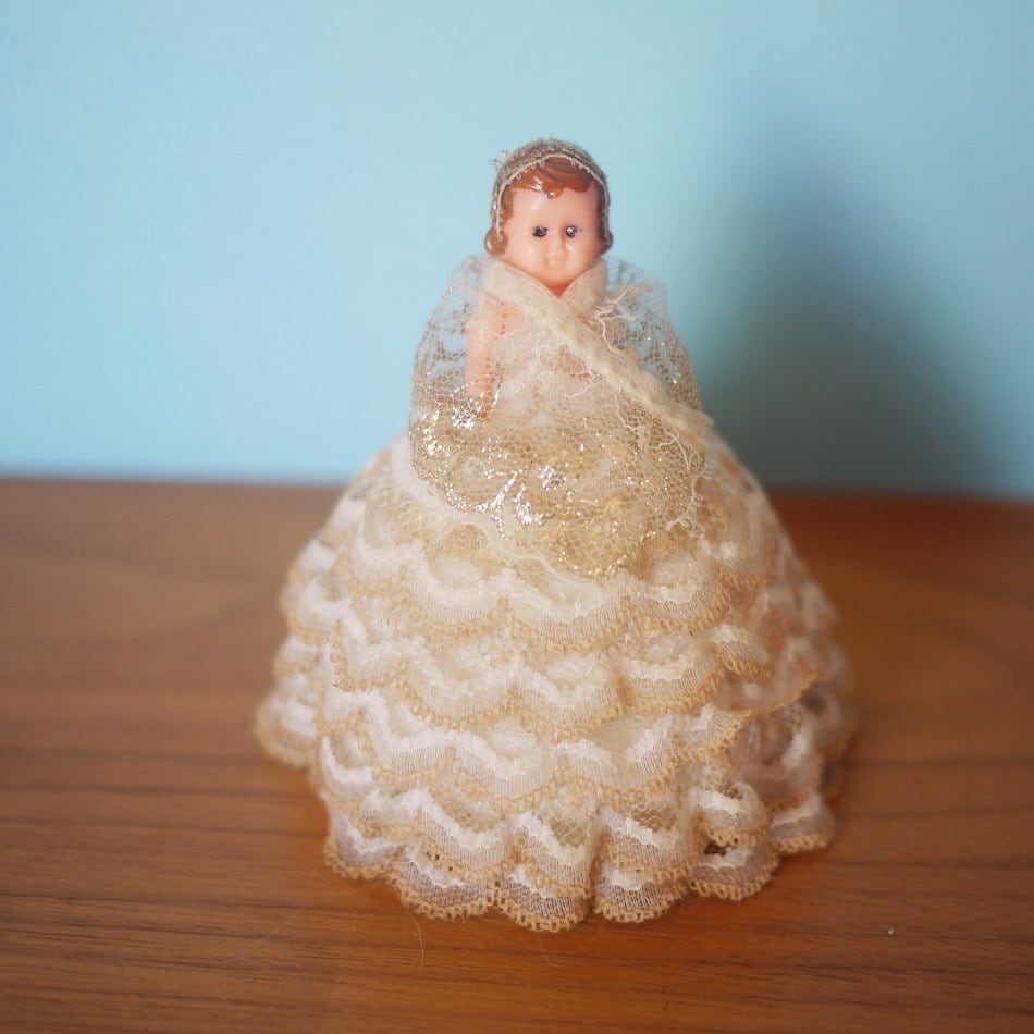 ドレスを着たベビー クリスマスの天使 ツリートッパー