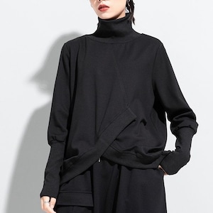 ASYMMETRIC HIGH NECK LONG SLEEVE T-SHIRT M-18190