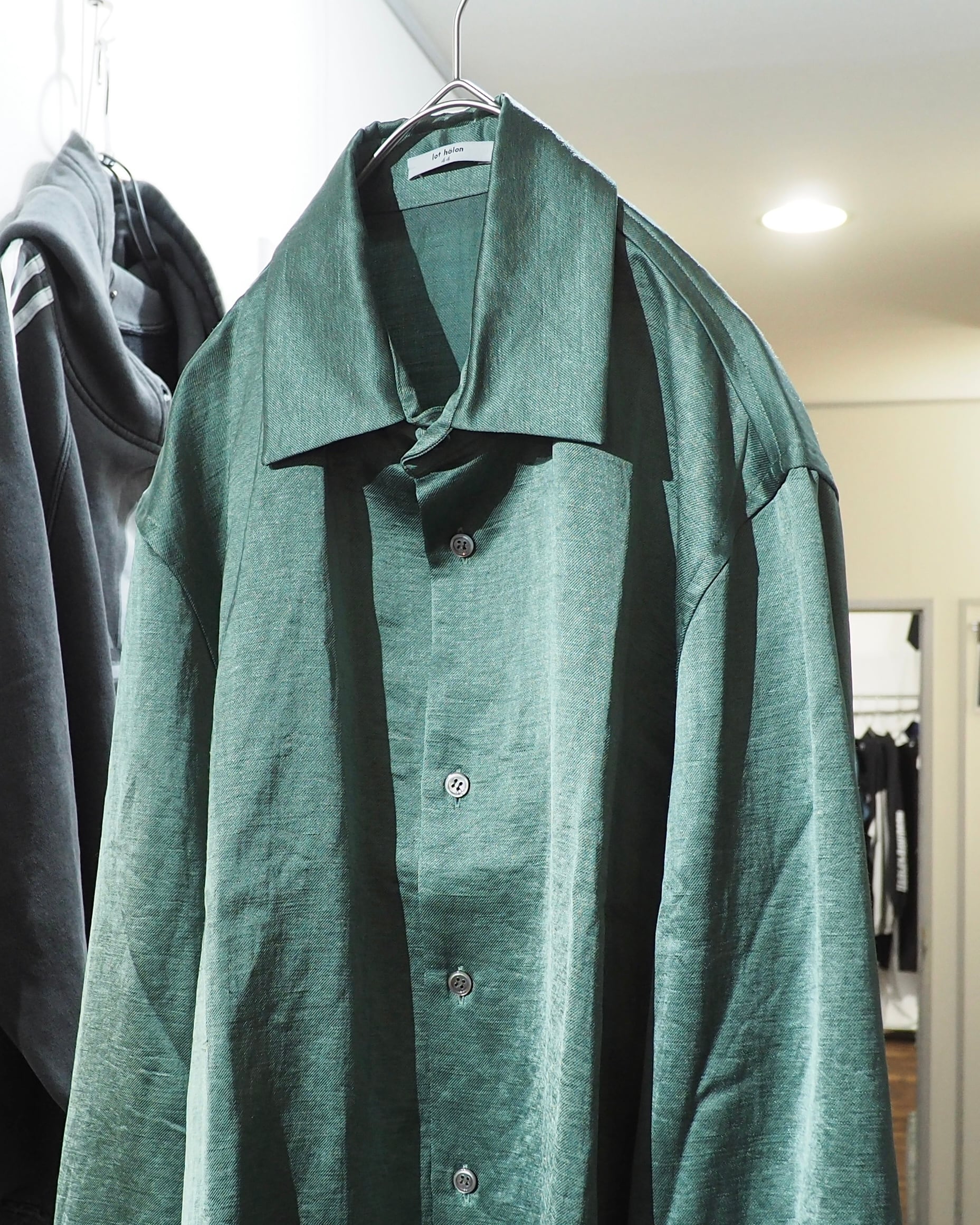 " lot holon " Shiny green color satin combination shirt jacket
