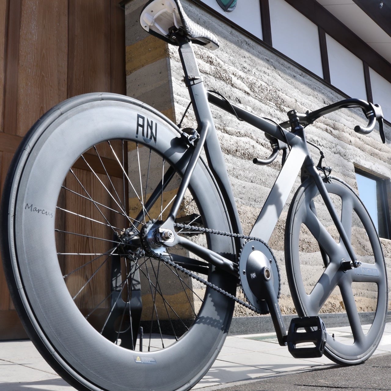 FUN AIR NOVA, Black ダイレクトクランク付き アルミ カーボン  