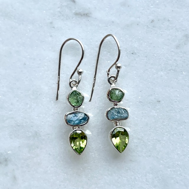 【宝石質・超美石】【ツーソン】ペリドット×アクアマリン×グリーントルマリン　ピアス　8253