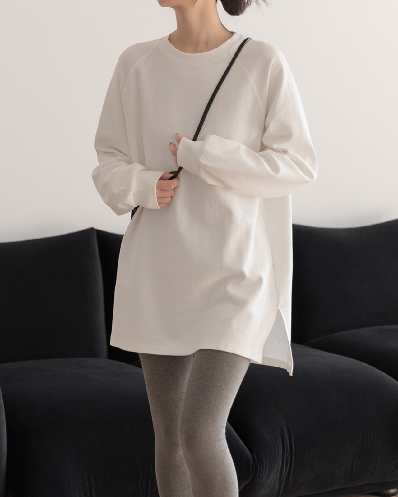 オーバーサイズスリットロング丈Tシャツ A0731 - 3