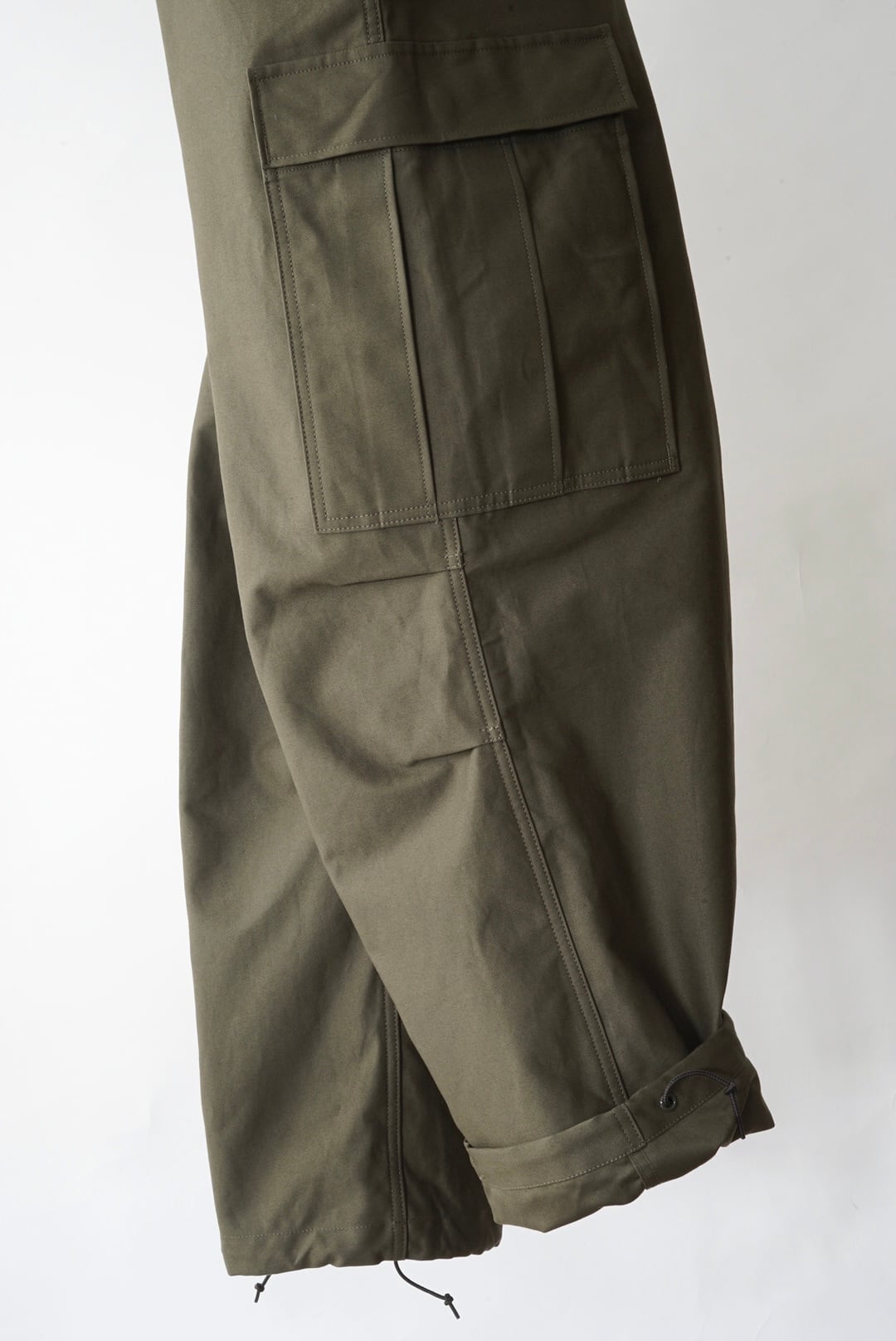TUKI(原田服飾研究所)【2月終了】カーゴパンツ 4(L) シオタワークパンツ TUKI(原田服飾研究所)【2月終了】カーゴパンツ 4(L) シオタ