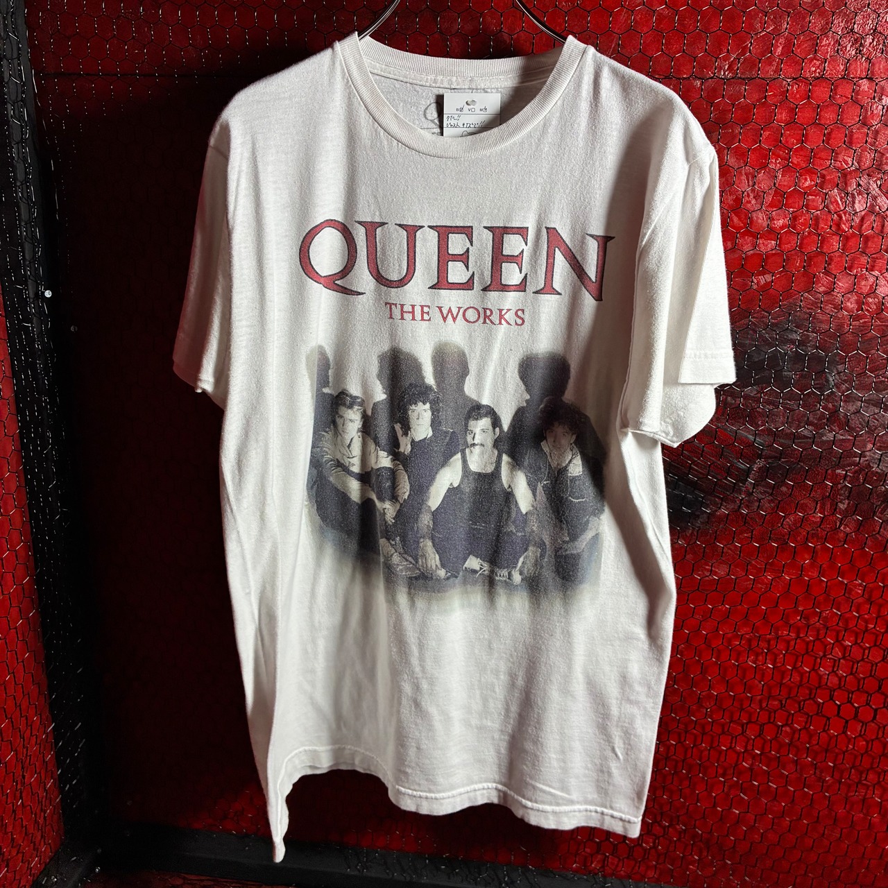 QUEEN THE WORKS オフィシャルバンドTシャツ　白　クイーン