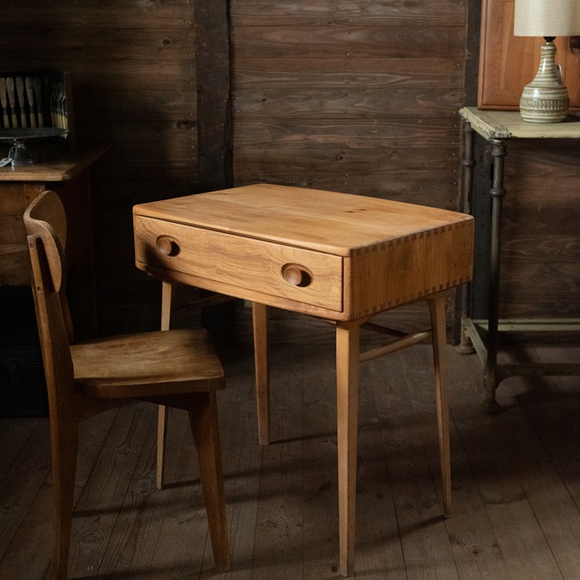 Ercol Desk / アーコール デスク〈机・パソコンデスク・ミッドセンチュリー・モダン・アンティーク・ヴィンテージ〉113272