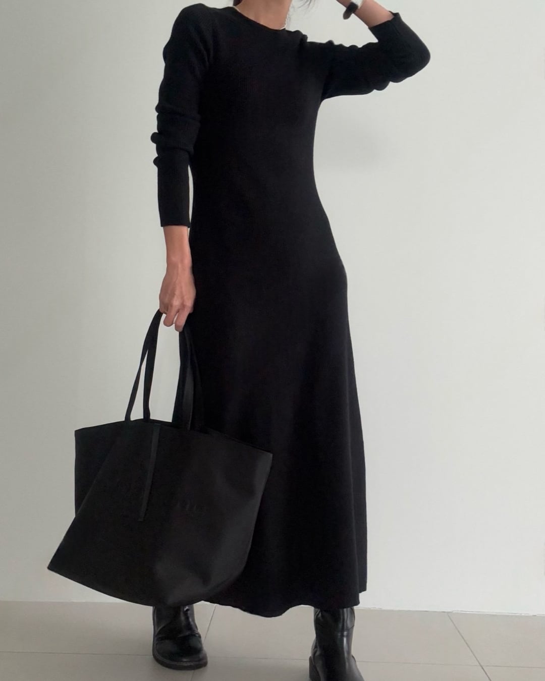 リブニットロングワンピース