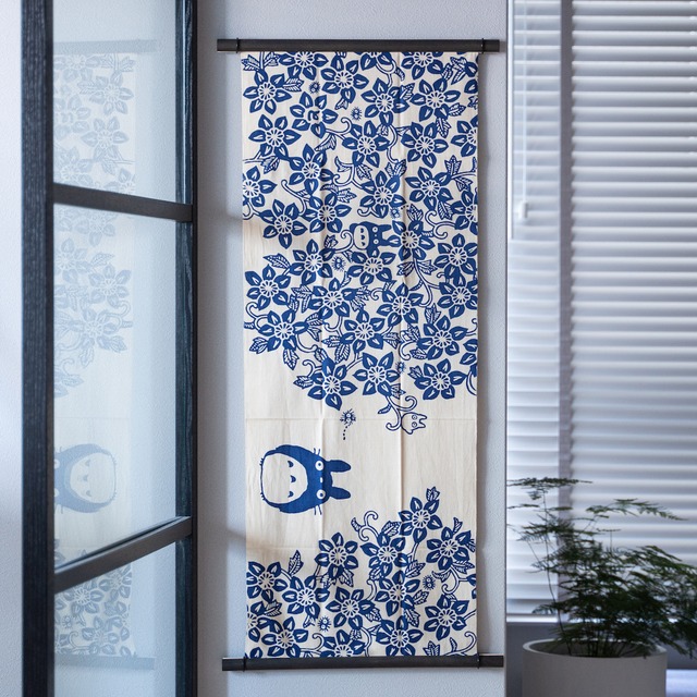 となりのトトロ　本染め手拭い / てぬぐい　鉄線（0067）