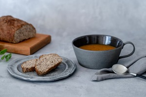 【栄養学から考えるバランスミールキッド】お野菜たっぷり満足スープとバゲットスライスセット (現在は春キャベツのあっさりクリームスープ）