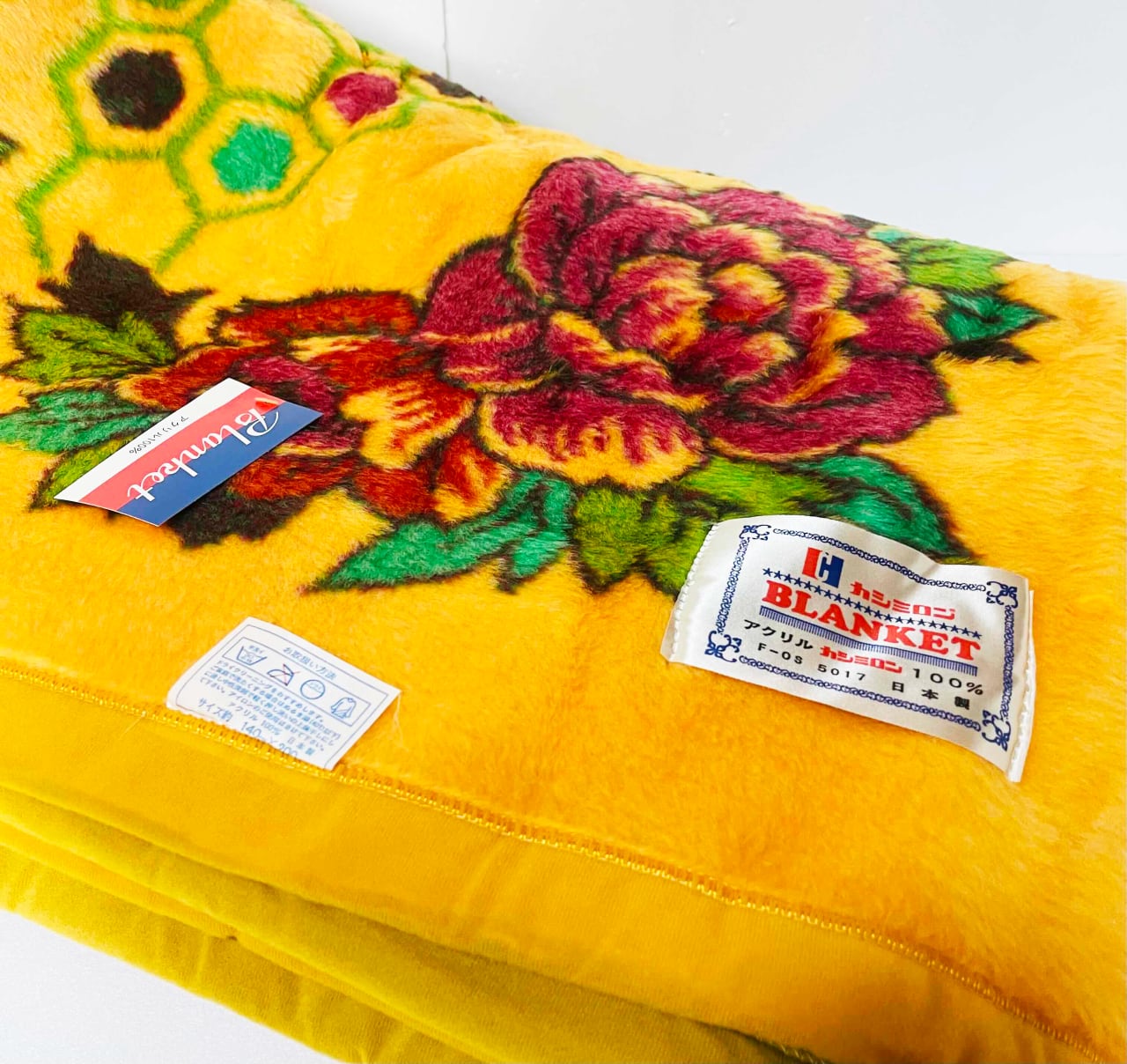 昭和レトロな花柄刺繍ムートンシーツ 昭和レトロ 花柄 布団 毛布 寝具【Z-OT7071】 | 六感堂 －昭和レトロ