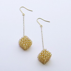 beads cube pierces [gold]
