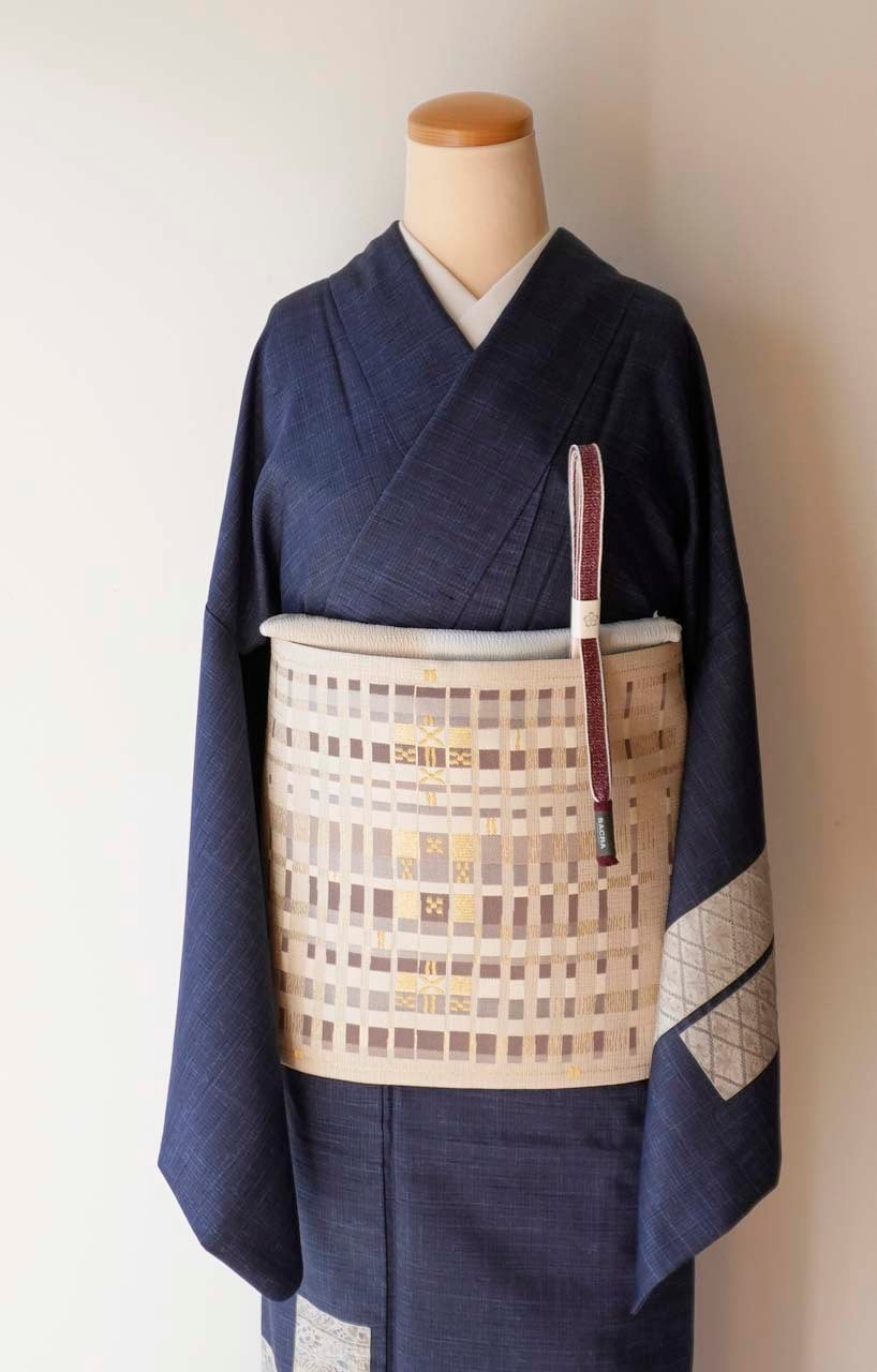 袷】青藍地 刺繍柄 附け下げ紬 | 大山キモノ・ちぇらうなぼるた