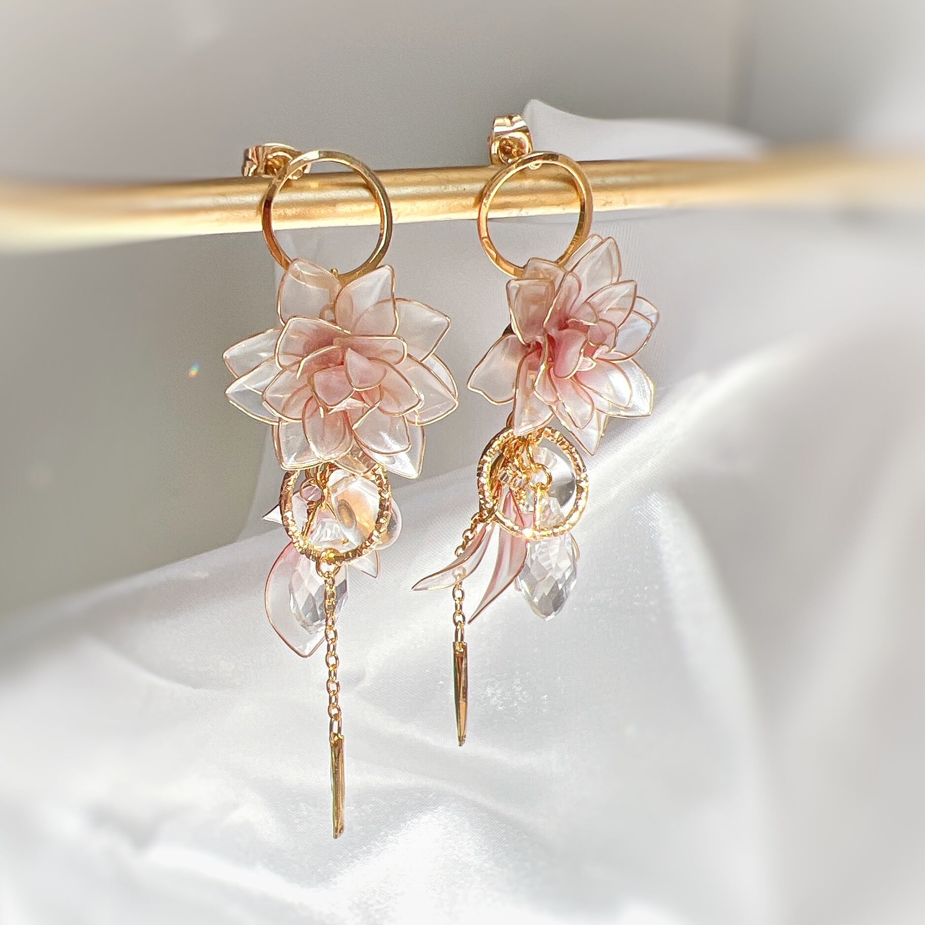 ハンドメイド作家様作品　夏のアクセサリー　3点　まとめ売り ハンドメイド作家様作品 夏 アクセサリー 3点 まとめ売り - メルカリ