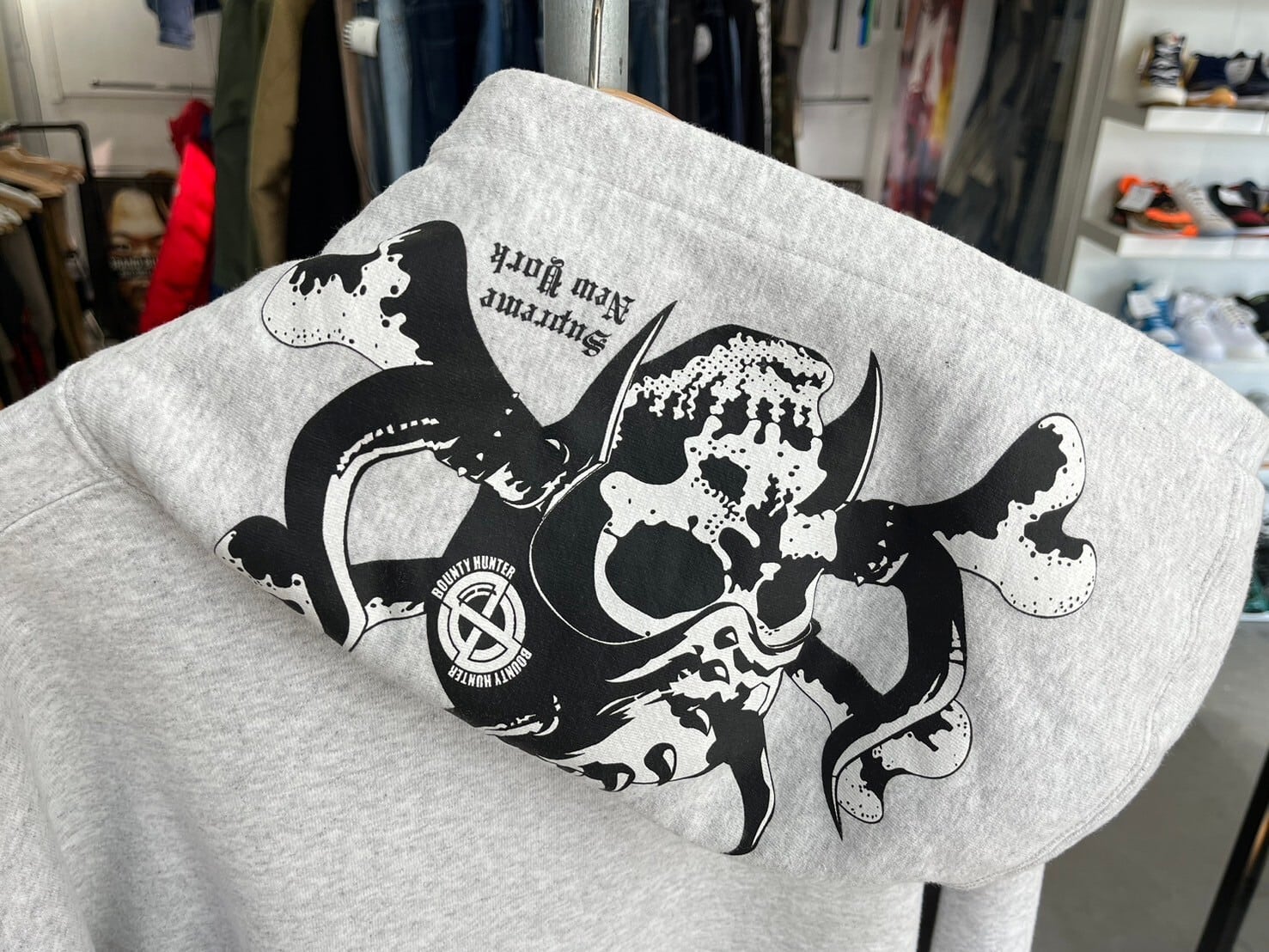 Supreme × BOUNTY HUNTER HOODED SWEATSHIRT ASH GREY LARGE 77329 
