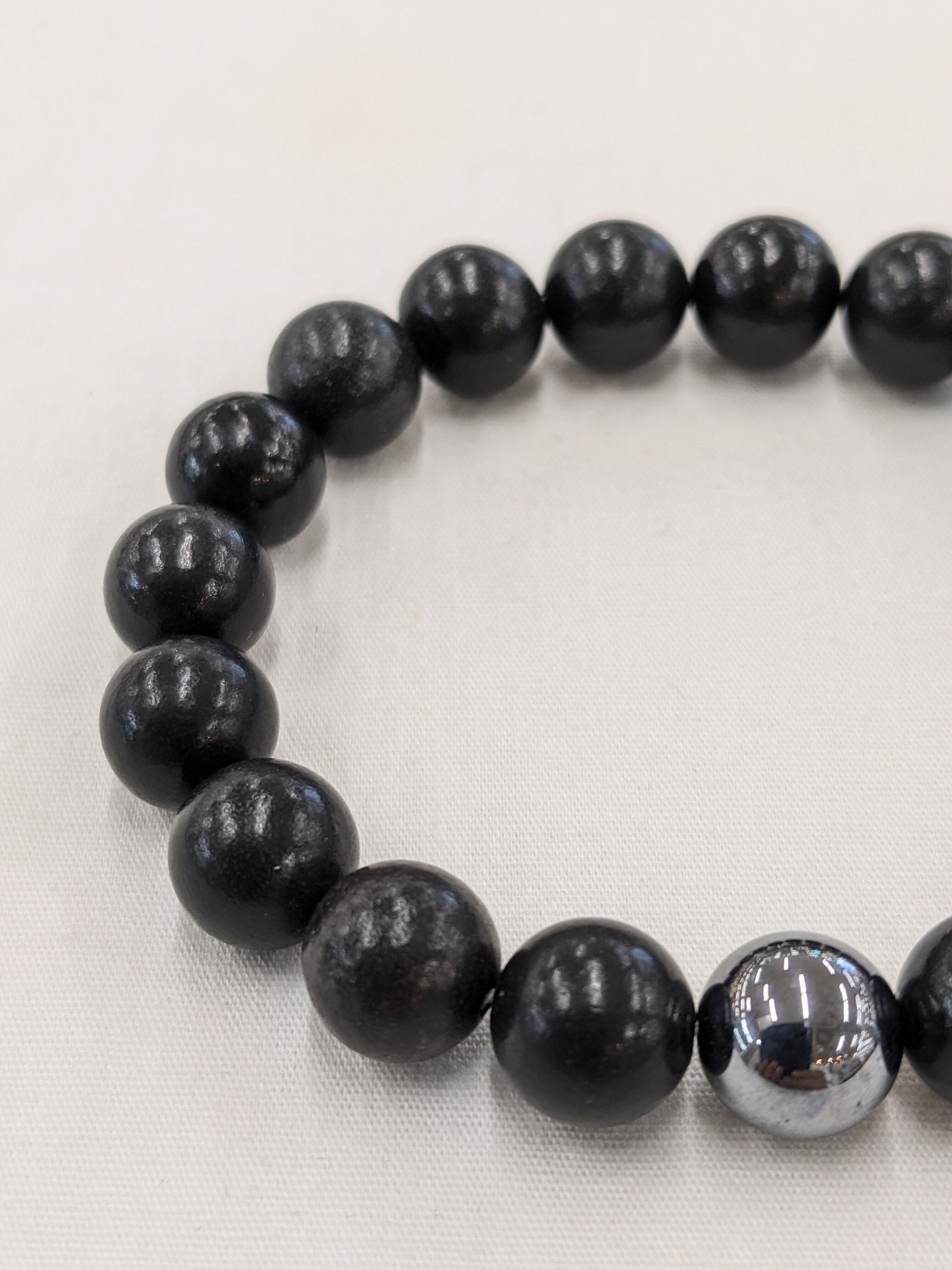 シュンガイト ✕ テラヘルツ 健康増進10mm ブレスレット | Stone Kingdom