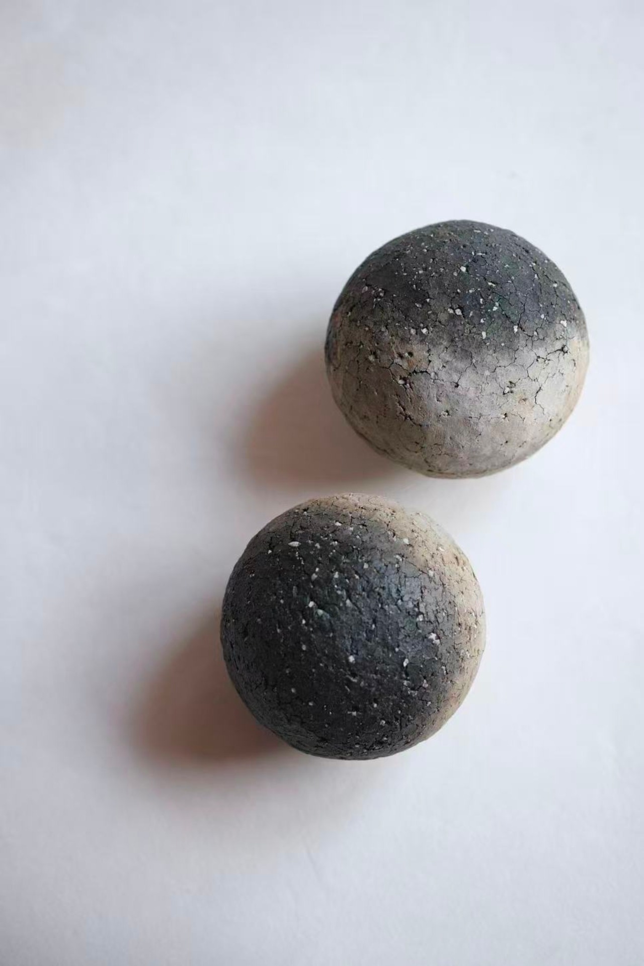 田村文宏 Fumihiro Tamura - 球 Ceramic ball