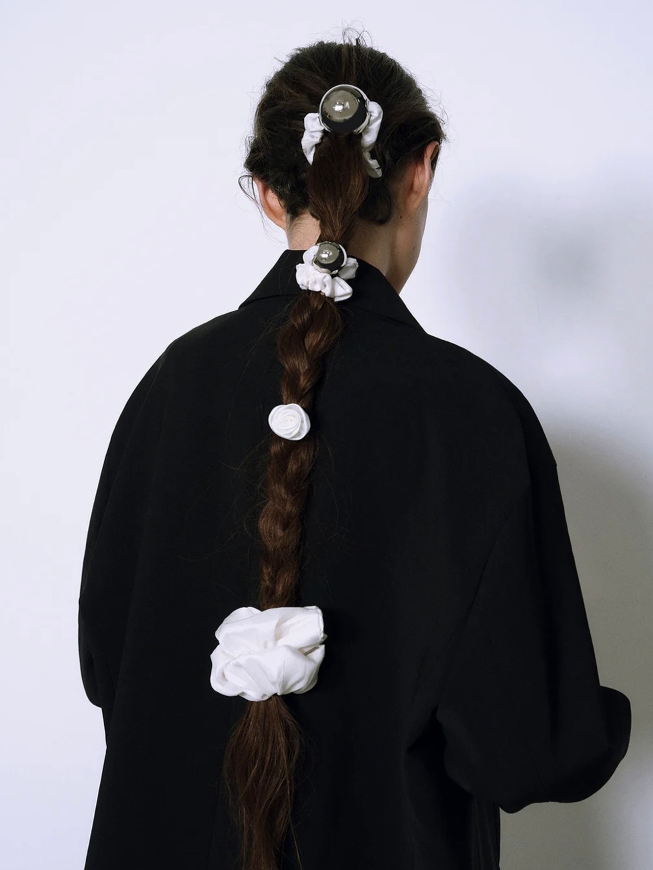 heyep へイップ  / Medium Metal Ball Silk Scrunchie - 4