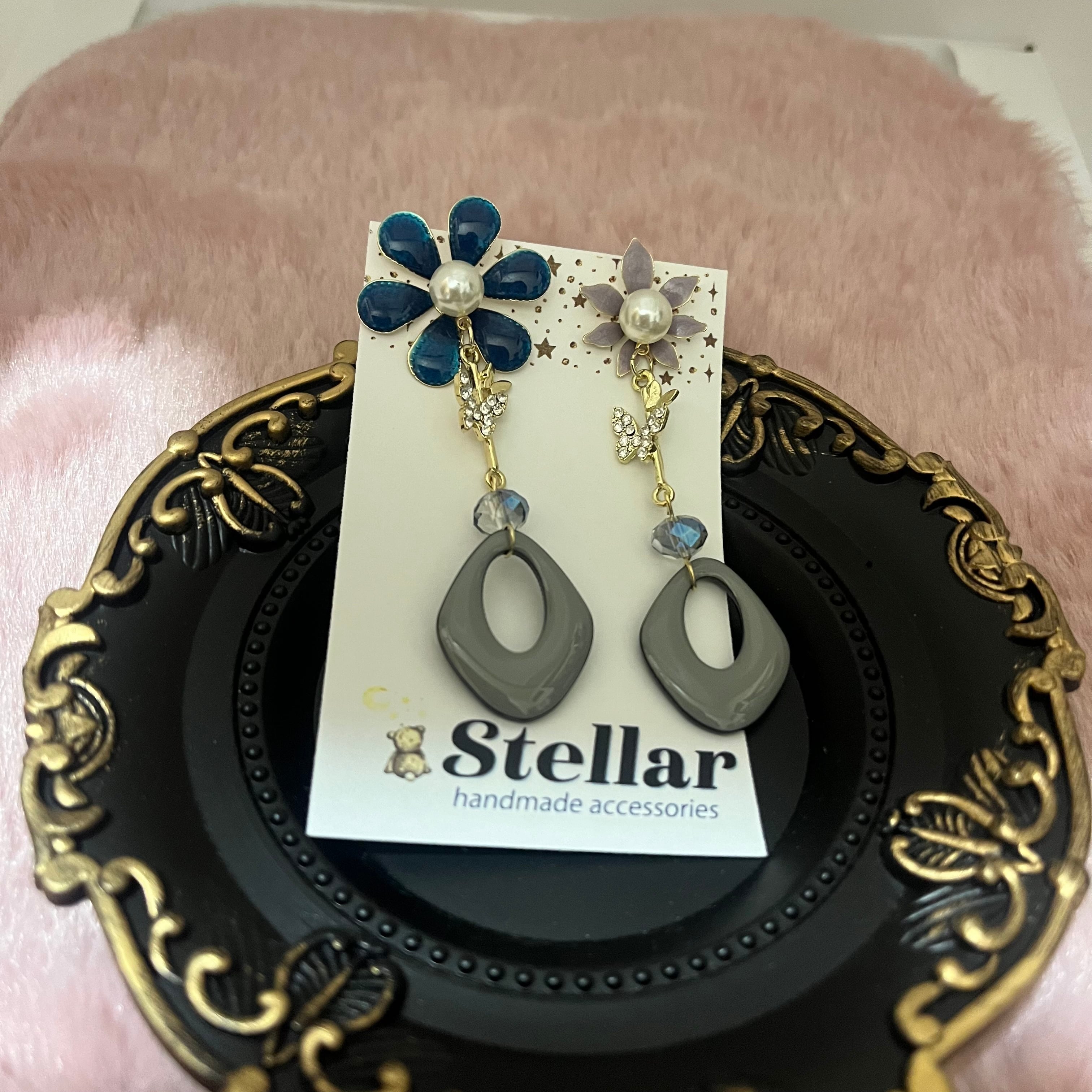 No.610-A シマエナガ☆お花☆パール☆レジンピアス・イヤリング(丸型