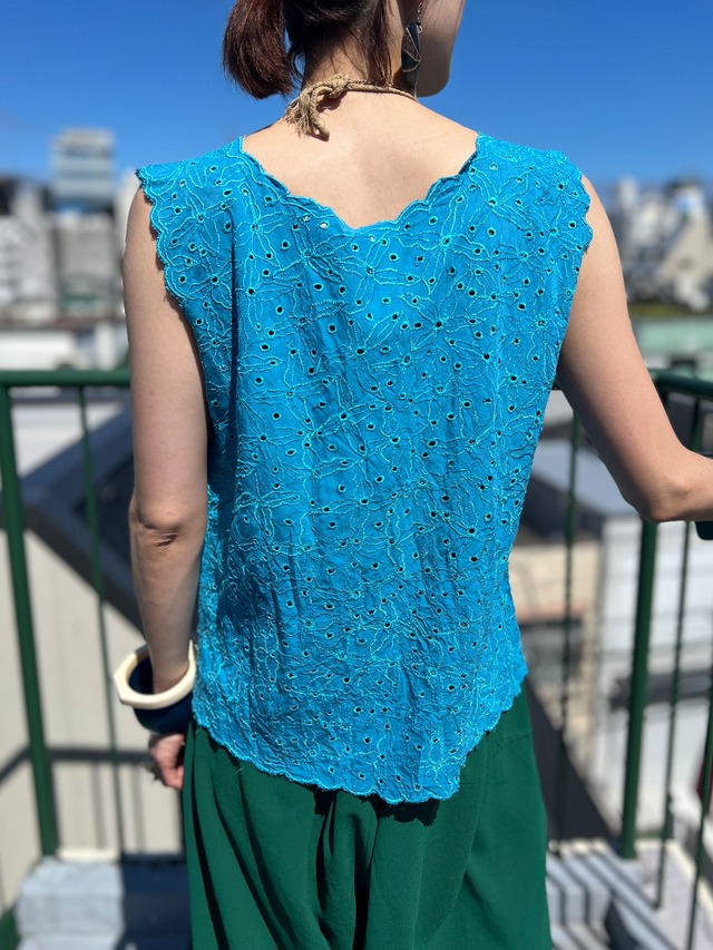 Vintage blue flower cutwork embroidry  cotton tank top