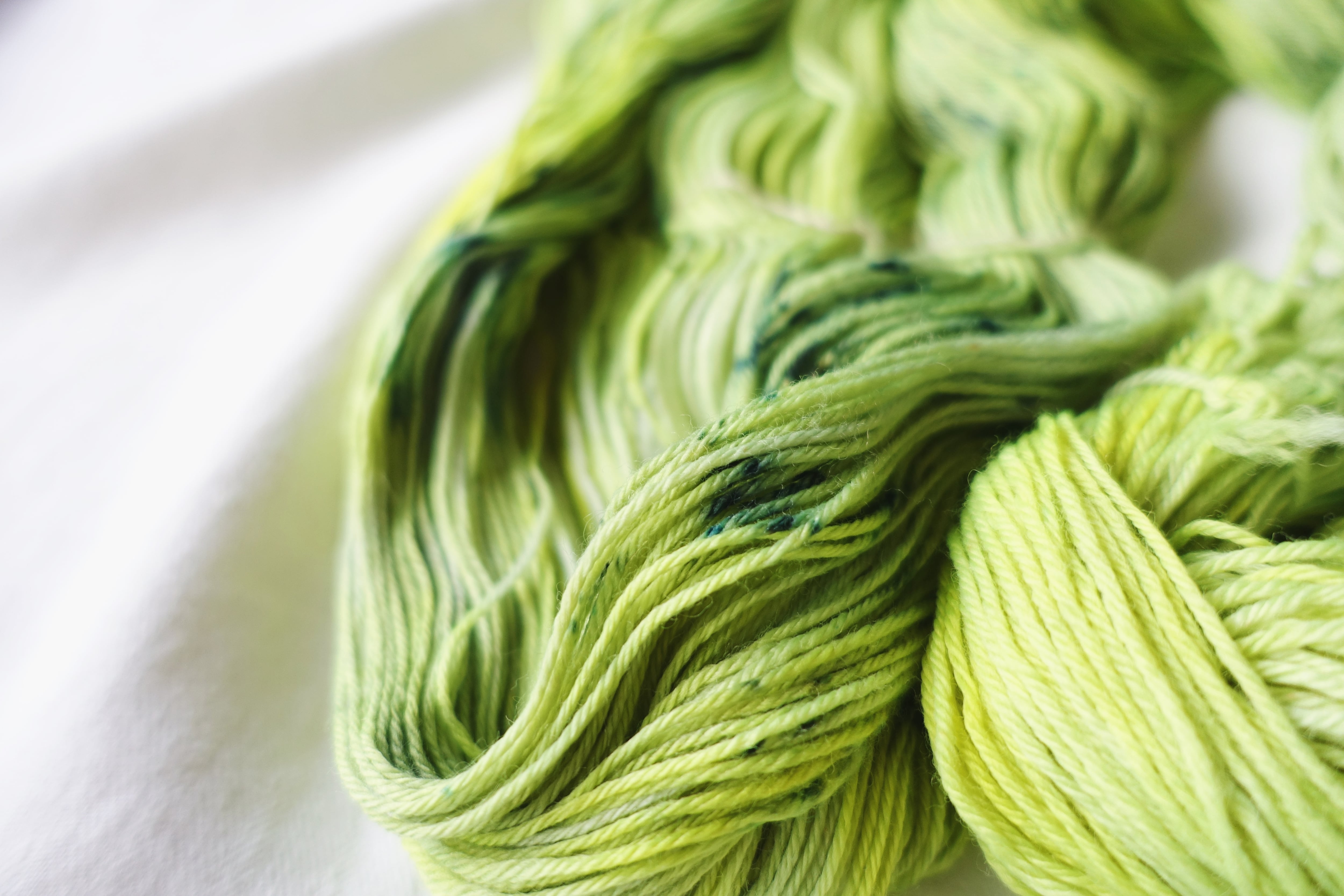 手染め毛糸]SperwashMerino100_4PLY_Green peas | 手染め毛糸のYaoskep