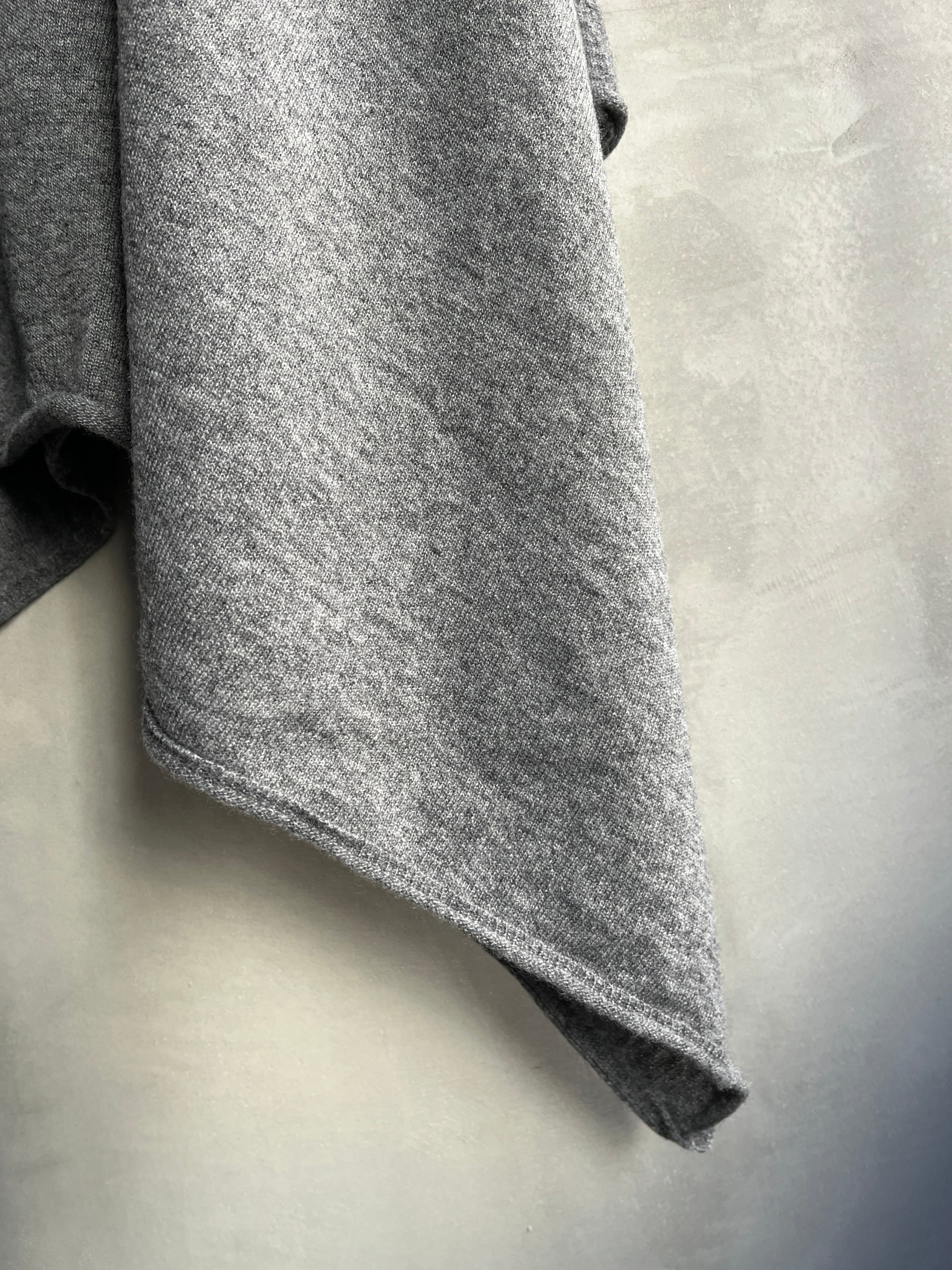 eleven 2nd｜イレブンセカンド｜ラージストール ｜グレー | 岡の oka no