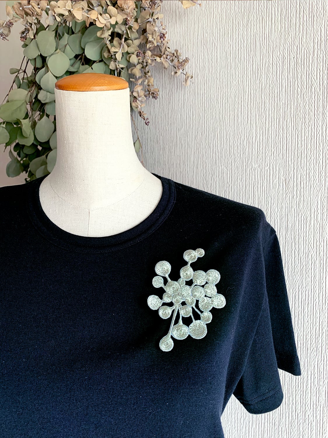 刺繍ブローチga.la (br-048）13色