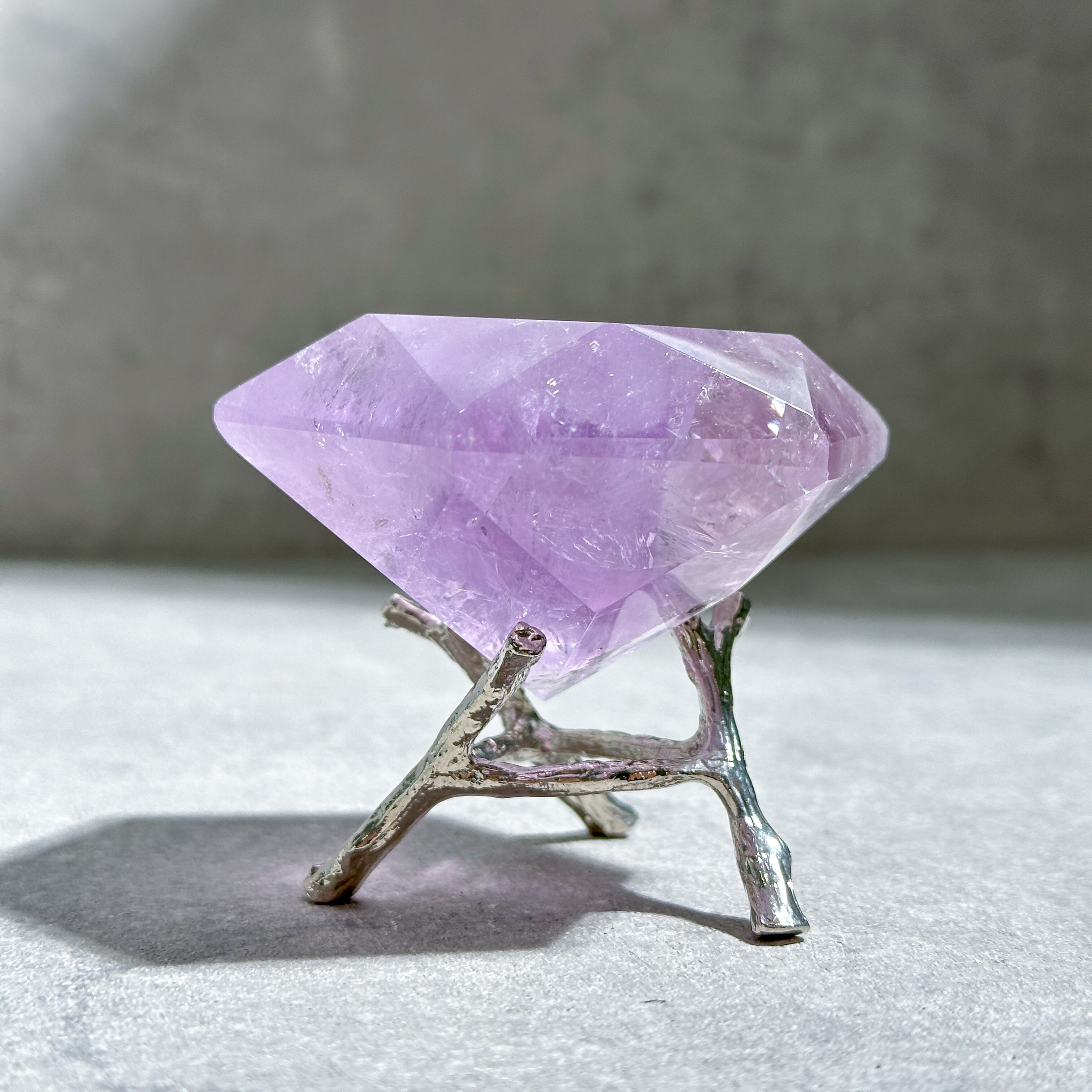 虹◎ファントムアメジスト ダイヤモンドカット32◇Amethyst Diamond