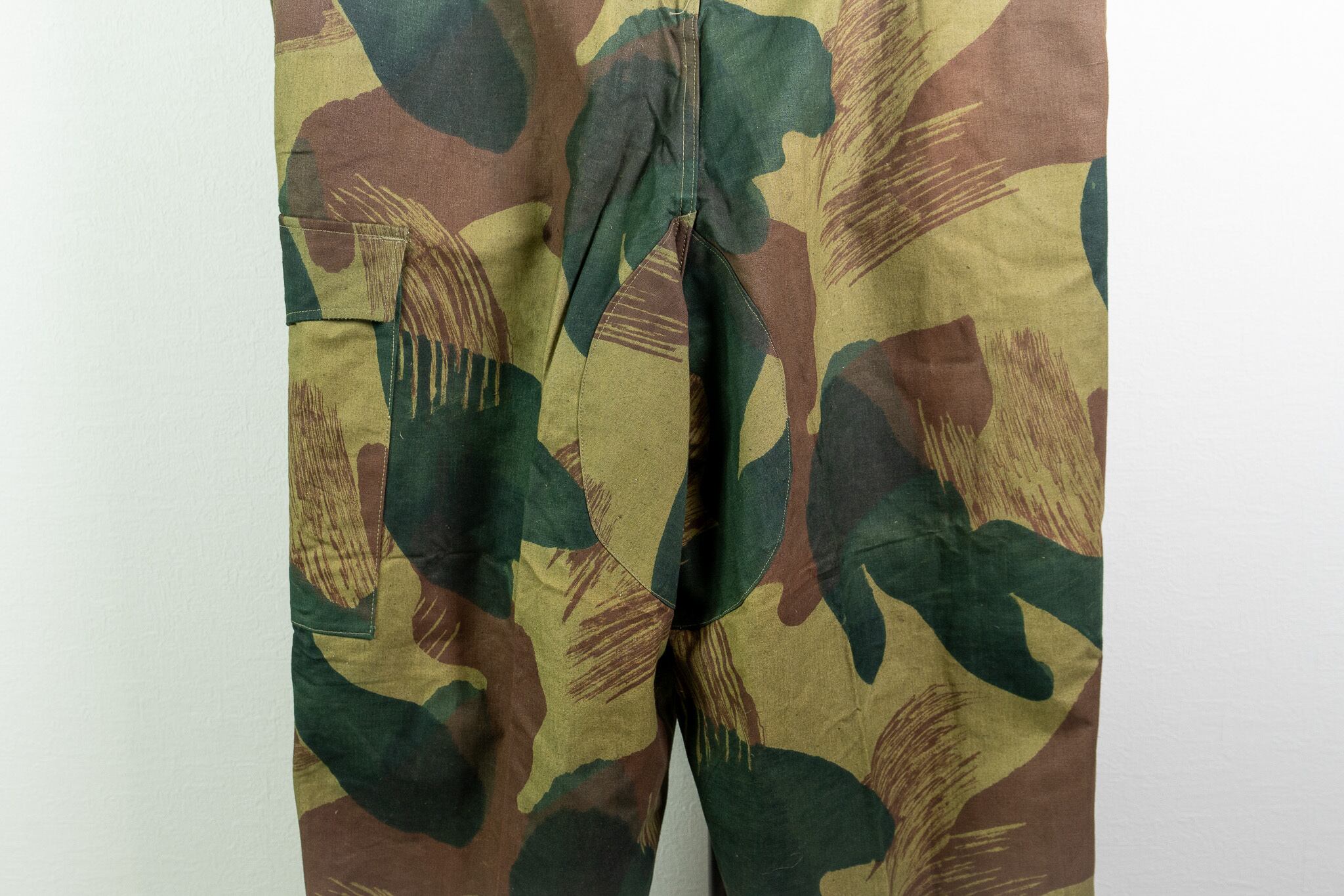 DEADSTOCK】50's Belgian Army Brushstroke Camouflage Trousers DEADSTOCK】50's Belgian Army Brushstroke Camouflage Trousers