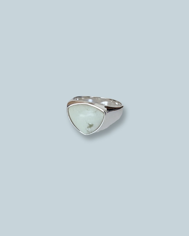 lamelo ring -silver/Lemon Chrysoprase-