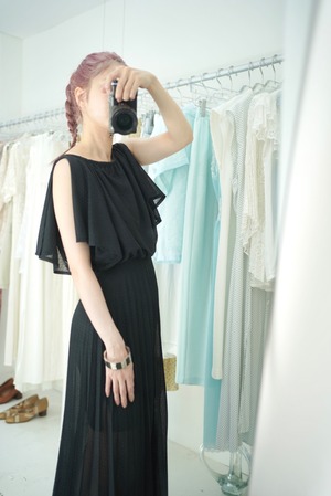 shoulder cut design dress