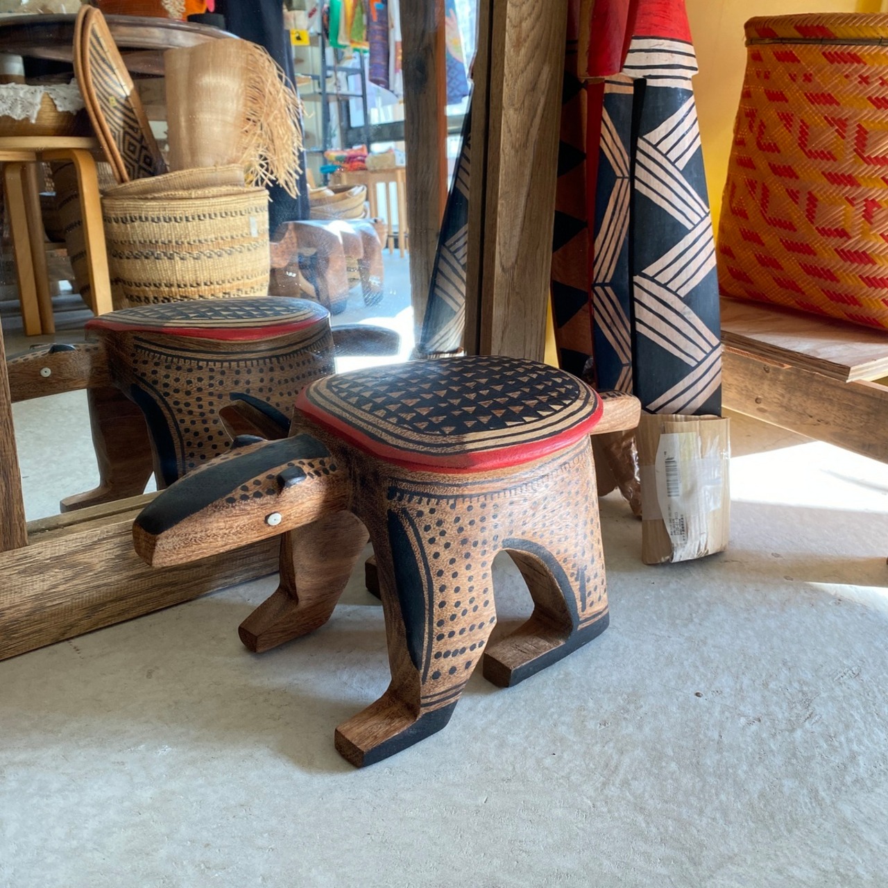 ブラジル先住民族の椅子 ワウラー族 アリクイ3(送料着払い)