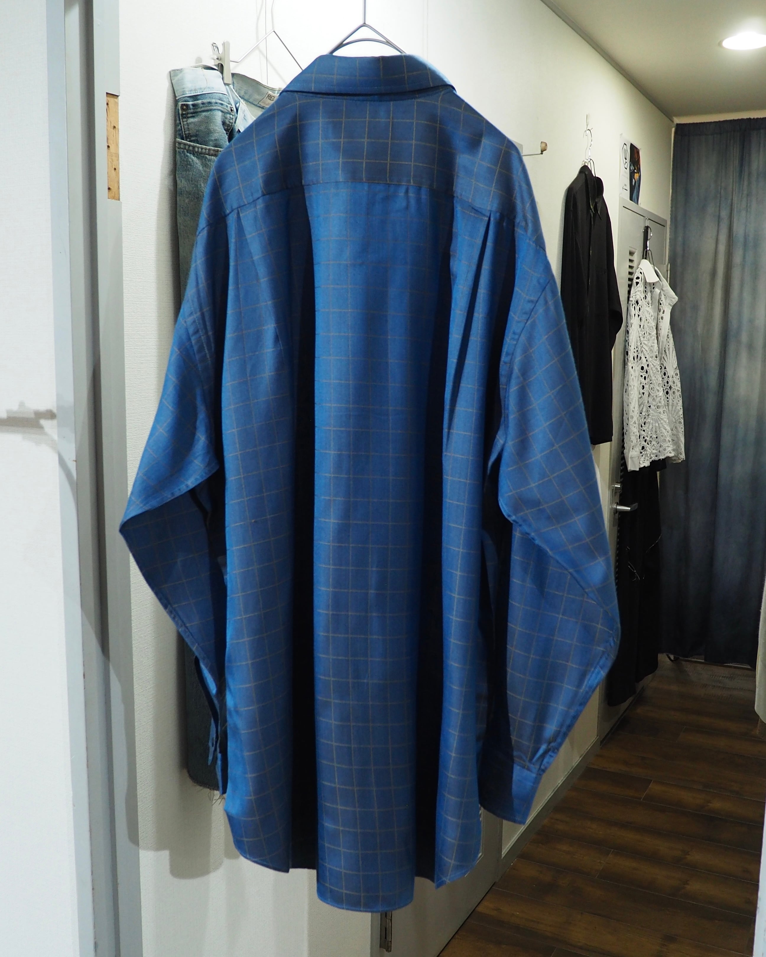 " LANVIN COLLECTION - Pure Silk " Beautiful Light Blue Color Vintage Dress Shirt
