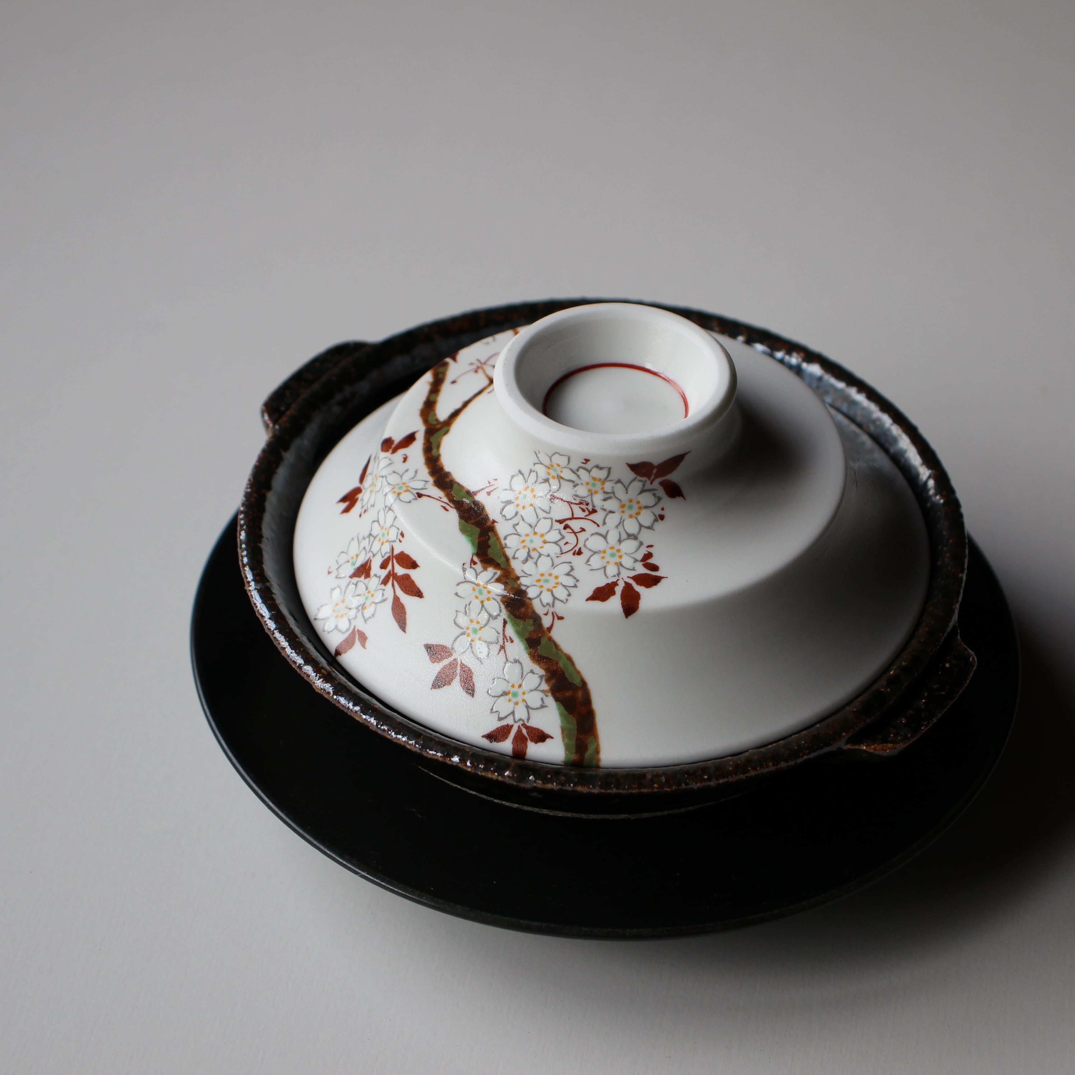 有田焼 五色 目玉焼鍋（台皿付） | 芦屋貴兆陶家 online shop