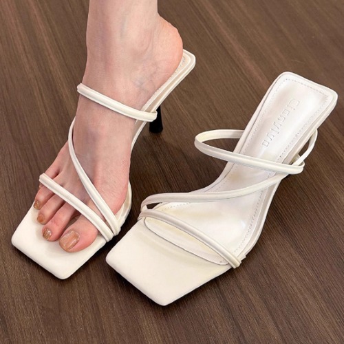 サンダル レディース 靴 シューズ オープントゥ スクエアトゥ 細ストラップ ヒール 美脚 脚長 カジュアル お出かけ おしゃれ きれいめ エレガント 夏 スティレットヒール ファッション 女性