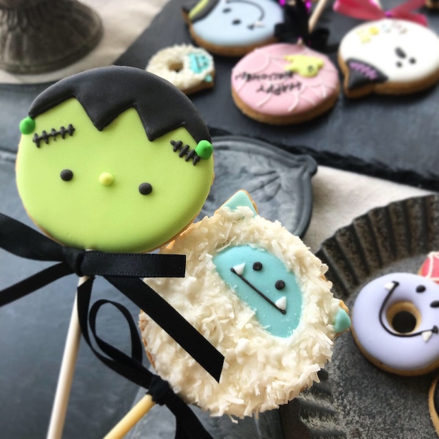 Halloween Cookie Pops