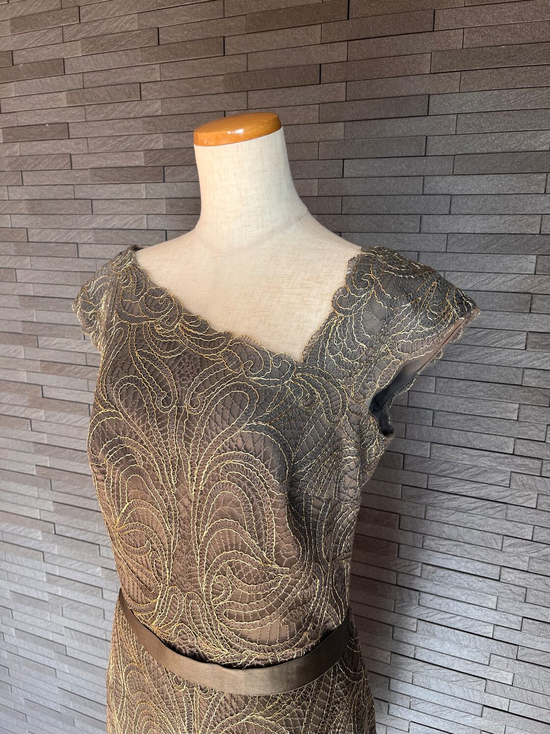 美品】TADASHI SHOJI ひざ丈ワンピース | Pay ID