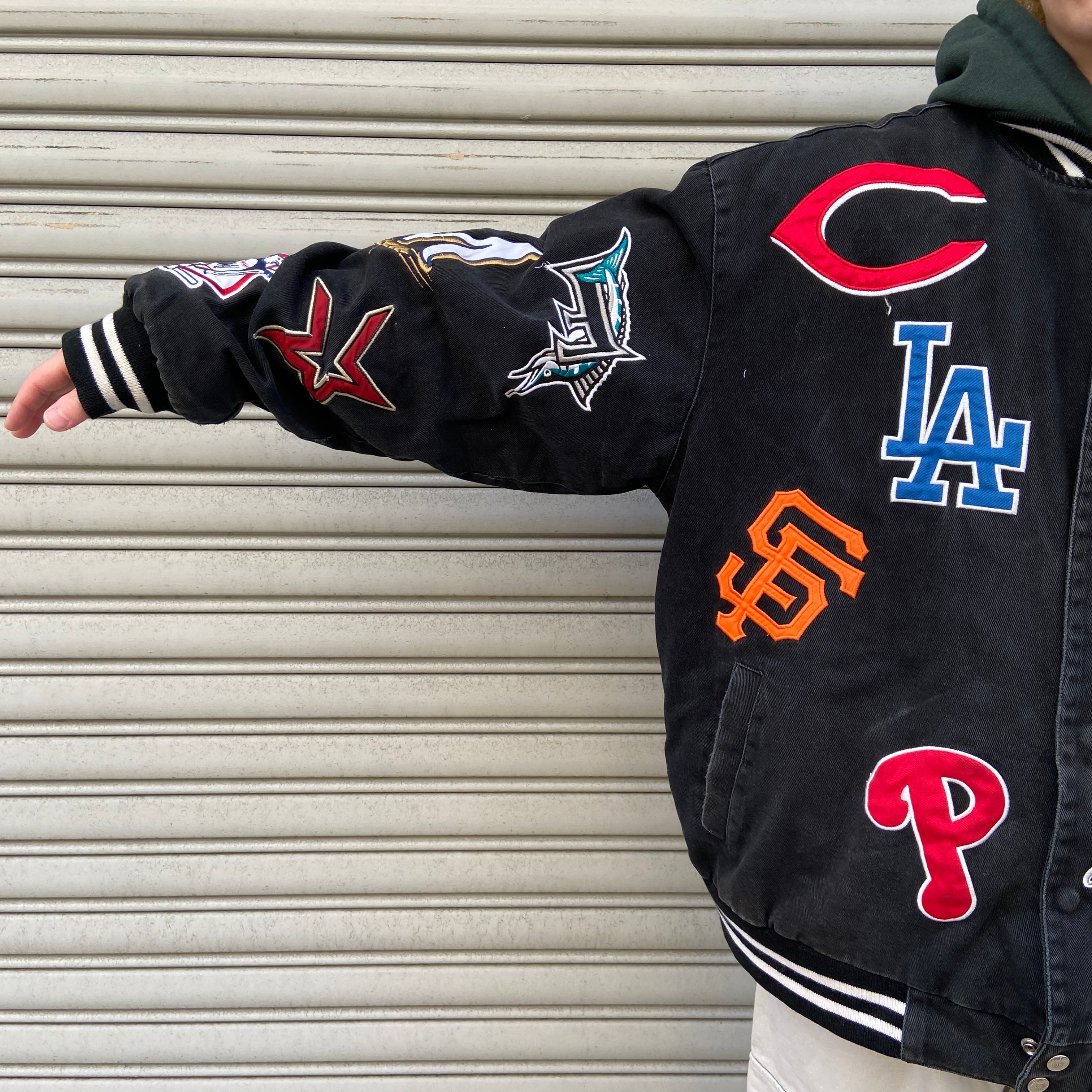送料無料』90s MLB チームロゴスタジャン ワッペン ジェフハミルトン 