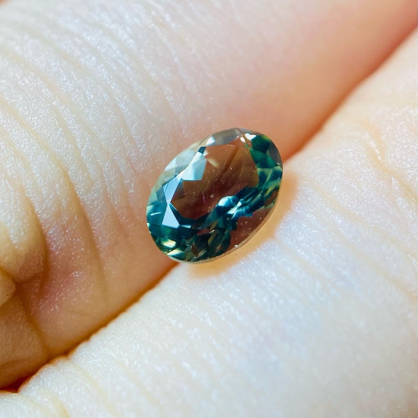 希少グリーンのオレゴンサンストーン6