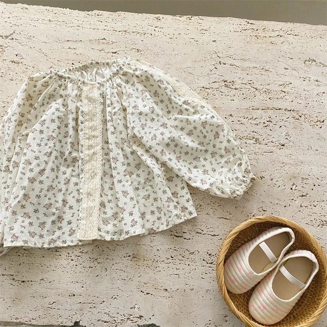 flower lace blouse