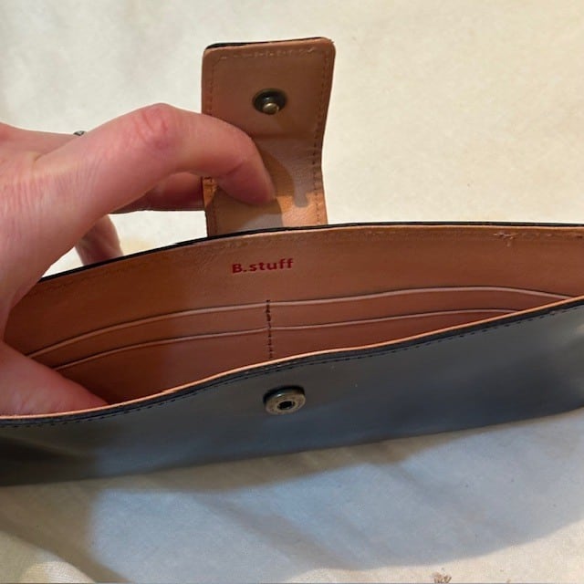 B.stuff　薄手のお財布(クロ)