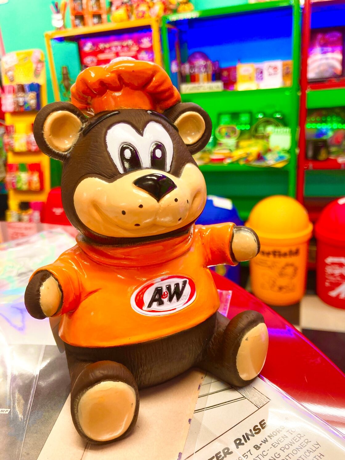 貯金箱 インテリア 車の形をした貯金箱、木製コインバンク、部屋の装飾用の貯金箱 コイン マネー ボックス(B) 500円玉 インテリア・寝具・収納  ギフト プレゼント 貯金箱 木製 コインケース 鍵付き コイン入れ お札 宝箱 鍵付き アンティーク調 収納ケース トレジャー ...