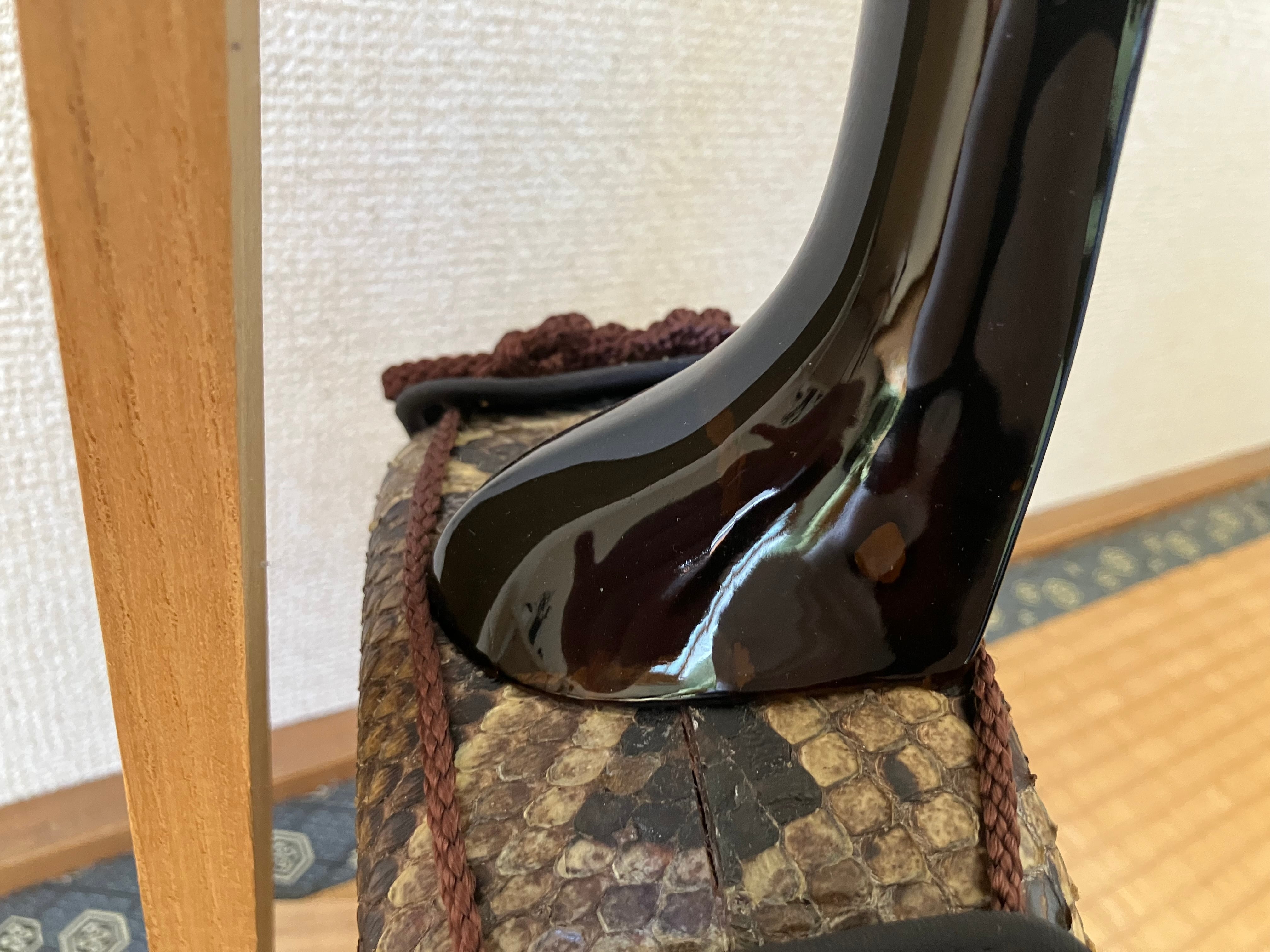 名工 内間直樹作 上級黒檀平仲知念本うるし仕上げ | クオレ三線工房え