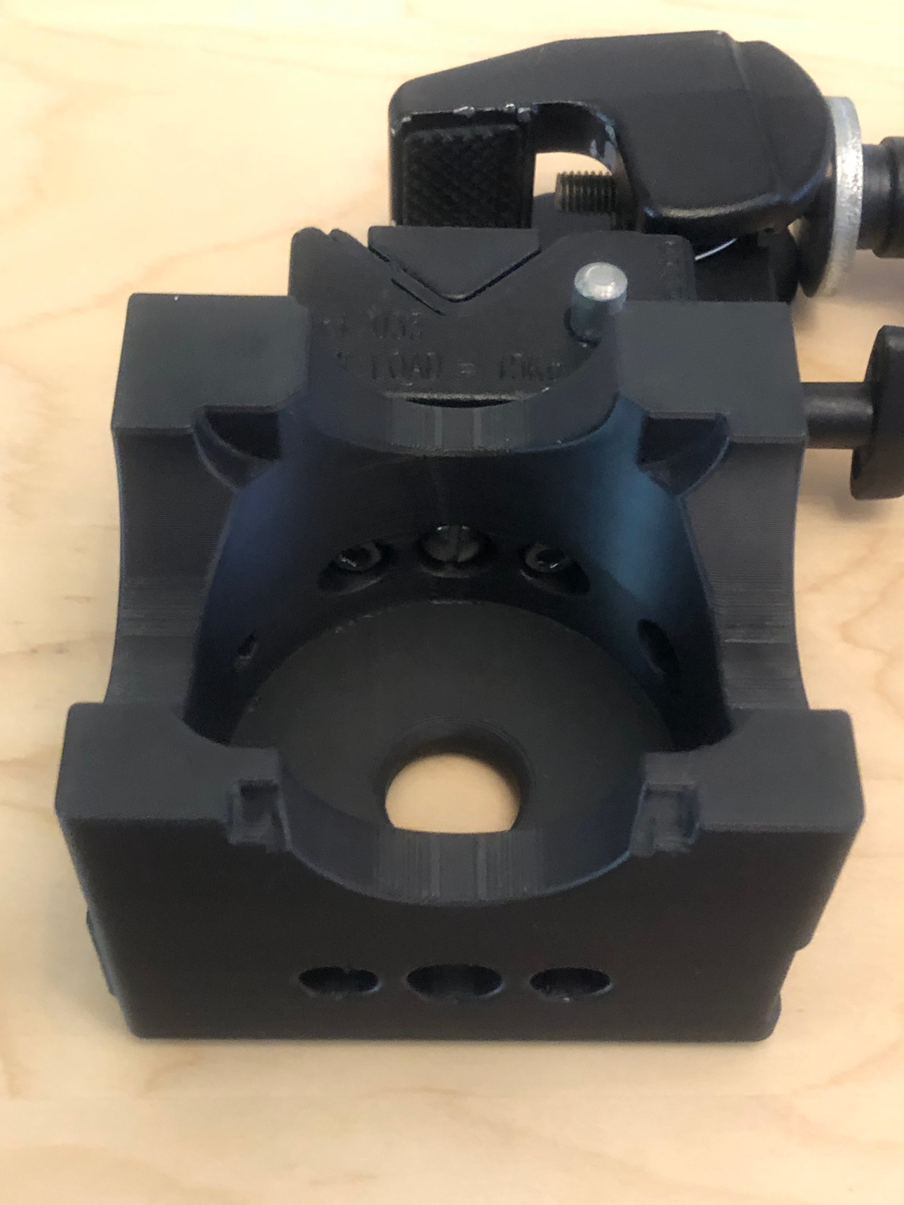 Avenger] C-Stand Dock for Super Clamps (A-CSD-1) | PAY ID